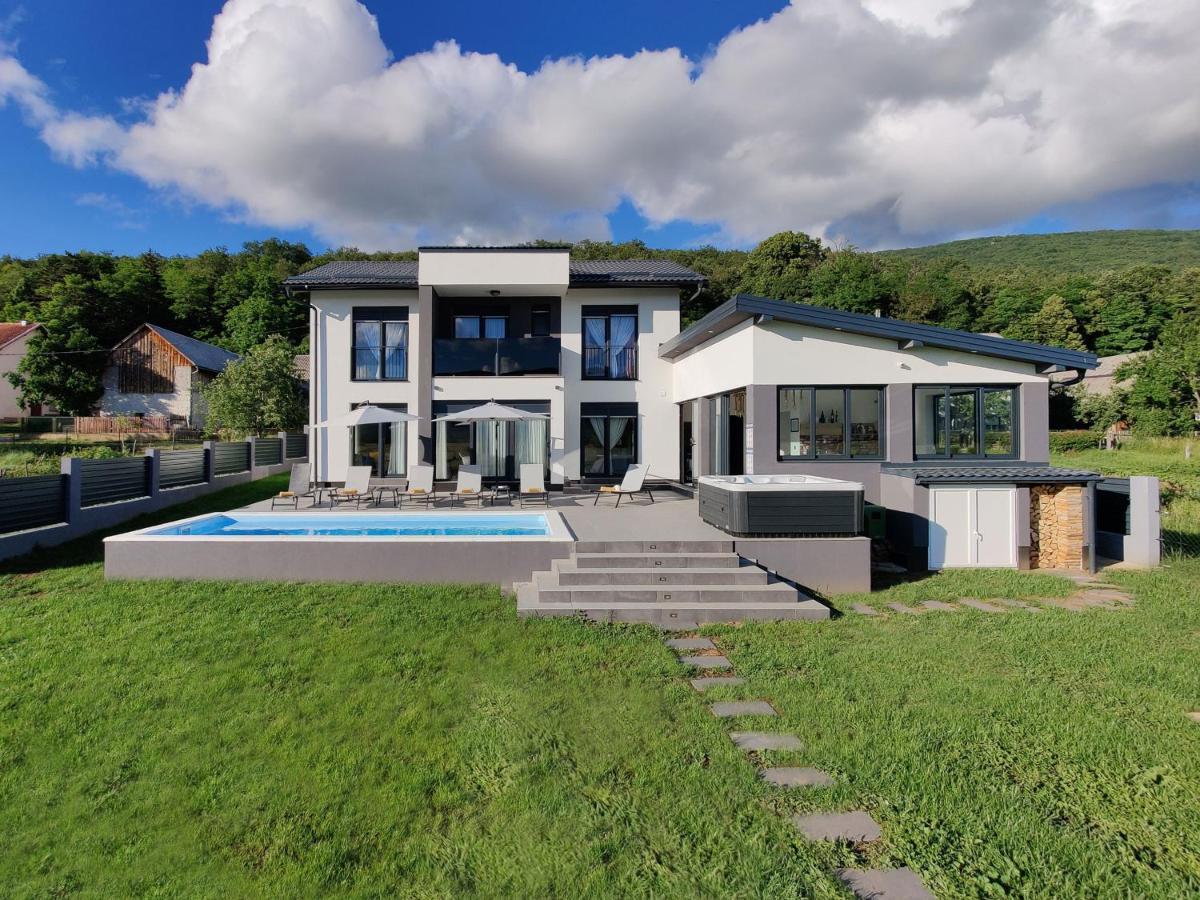 Villa Biser Gacke Sinac المظهر الخارجي الصورة